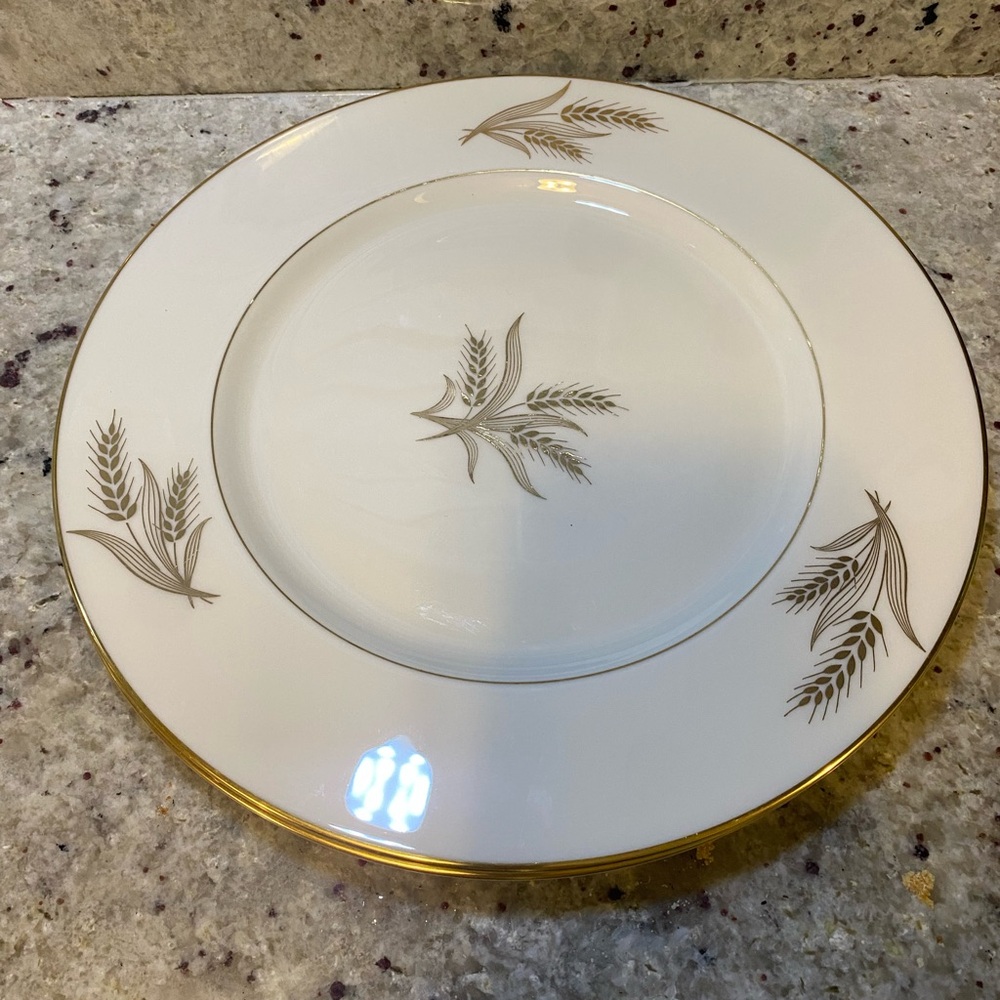 Set Of 8 Lenox Harvest Cream And Gold Dinner Plates - Picture 9 of 12